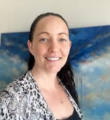 Jessica Warnock's Instagram, Twitter & Facebook