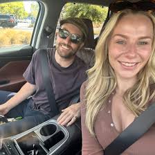 Tara (@tarahurl) • Instagram photos and videos