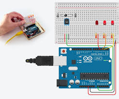 Se trata de un sencillo circuito divisor de tensión con dos resistencias, una de ellas es la ldr. Tmp36 Temperature Sensor With Arduino In Tinker