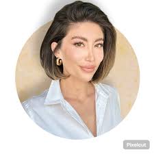 Sheena Irvin's Instagram, Twitter & Facebook