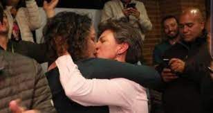 1,123,932 likes · 166,132 talking about this. Claudia Lopez Y Angelica Lozano Se Casan