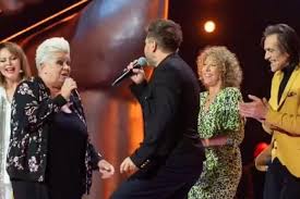 Holland was groundbreaking in premiering the voice, a show dedicated to finding the best. Widzowie I Jurorzy The Voice Senior Od Razu Pokochali Barbare Po Nagraniu Odcinka Spotkala Ja Niewyobrazalna Tragedia Super Express Wiadomosci Polityka Sport