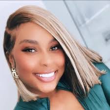 Janet Pipkin's Instagram, Twitter & Facebook