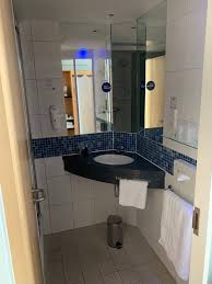 Yes, they have 1 meeting room that can support various table layouts. Holiday Inn Express Earls Court Bewertungen Fotos Preisvergleich London Tripadvisor