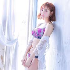 pin on 時尚美女
