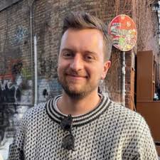 Christopher Twiss (@kristophertwiss)