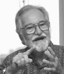 Profesor diraja ungku abdul aziz ungku abdul hamid, who passed away last month at 98, was an icon who've contributed greatly to the country. Ungku Aziz Meninggal Dunia Kosmo Digital