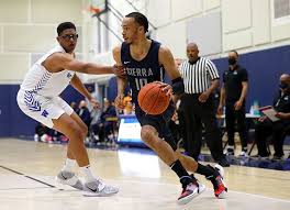 Has three older brothers, aaron, mike and ashley, and three younger sisters, savanna, alana and aaliyah. Amari Bailey Named 2020 21 Maxpreps California High School Basketball Player Of The Year Maxpreps