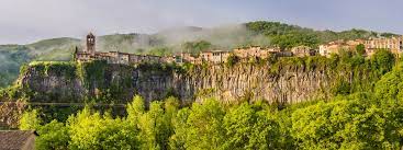 Castellfollit de la roca, the hanging town. Castellfollit De La Roca A Whole Town Gazing Into The Abyss Fascinating Spain