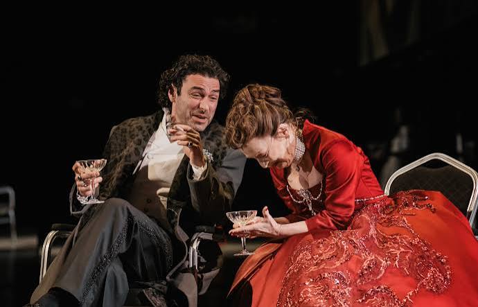 Les Liaisons Dangereuses, review – Lesley Manville's cruel intentions are  something to behold | The Independent