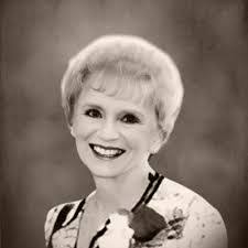 Shannon Loper's Instagram, Twitter & Facebook