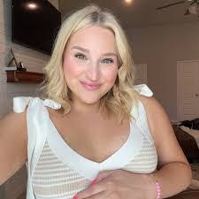 Danielle Stancill's Instagram, Twitter & Facebook