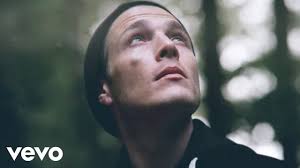 Breaking Benjamin "Never Again" (Kyle Cogan, dir.)