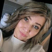 Jenny Roach's Instagram, Twitter & Facebook