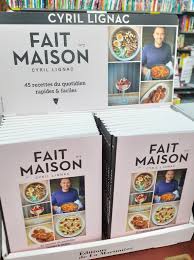 Cyril lignac cuisine 45 recettes salées et sucrées pour continuer de mettre un peu de peps dans ton quotidien. Sorti Debut Du Mois Le Maison De La Presse Haguenau Facebook