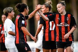 Ci hanno portato professionalità, senso di appartenenza, diverse abitudini. Calcio Femminile Napoli Inter E Milan Juventus Spettacolo Assicurato Sport Donna