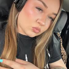 I didn't know DREW BARRYMORE had microwaves with the sets too!  #drewbarrymore