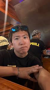 Hi everyone! My roommate and I are looking for a new roommate in our 3  bed/1.5 bath apartment in Chelsea. This would be a 12 month lease from Feb  1st-Jan 31st and