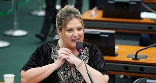 Joice cristina hasselmann is a brazilian politician, journalist, writer, activist and political commentator. Bolsonaro Decide Tirar Joice Hasselmann Da Lideranca Do Governo Jornal O Globo