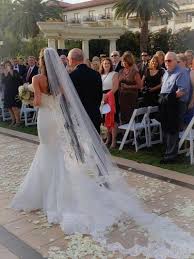 Gorgeous Lace Veil Etsy Long Veil Wedding Wedding Veils Lace Wedding Dresses Lace