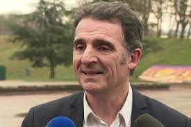 Municipales A Grenoble Eric Piolle Raille La Course A L Echalote De L Ecologie Politique