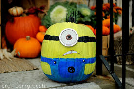 These creative painted pumpkins think outside the box with modern metallics, fresh florals, and be creative. Painted Pumpkins Minions