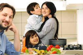 Parents.com being a working mom means wearing many hats: The Parenting Junkie The Parenting Junkie