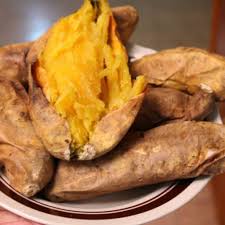 Di pasaran, dengan mudah kita bisa menemukan ubi kuning, ubi cilembu, ubi ungu, dan ubi putih. 8 Jenis Ubi Jalar Punya Nilai Ekonomis Tinggi Property145