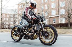 Ready Player One A Jps Honda Cx650 From One Up Moto Garage Honda Ready Player One Honda Motorsports