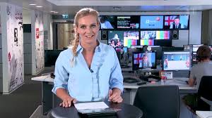 In addition, there is a daily magazine with the. Glanz Gloria Neue Srf Sportmoderatorin Play Srf
