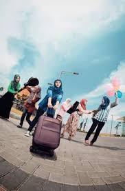 Buku tahunan adalah buku berisi foto anggota kelas dan satu angkatan denganmu di sekolah. 25 Trend Terbaru Foto Buku Tahunan Sekolah Tema Summer Life Of Wildman
