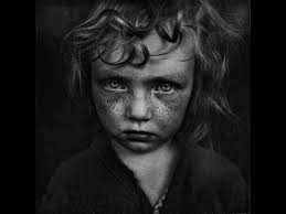 Black And White Goosebumps These Striking Black And White Portraits Will Give You Goosebumps Black And White Portraits Lee Jeffries People Photography