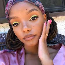 happy birthday halleeeee 😍😍🥰🥰🥰🥳🥳🥳🥳🥳🥳 i love you so much my  little sun bunny. my true ride or die 🌷🌼🌺