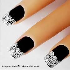Las uñas acrílicas son una de las opciones más tenidas en cuenta a la hora de decorar nuestras uñas, siendo el otro pilar de toda decoración de uñas. Diferentes Disenos Con Decorados Para Unas De Moda En Manos Paperblog