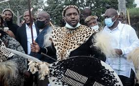 May 08, 2021 · a new zulu king in south africa has been named amid scenes of chaos as other members of the royal family questioned prince misuzulu zulu's claim to the title. Prince Simakade Zulu Fully Backs Misuzulu As Zulu King Buthelezi