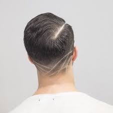 Model rambut panjang pria juga bukan berarti mereka jadi lebih berantakan, karena dengan perawatan dan pemilihan gaya yang tepat, pria jika dads tertarik untuk mencoba model rambut pria panjang ini, dads bisa mulai dengan menarik seluruh rambut dari bagian depan hingga ke belakang untuk. Model Rambut Untuk Pria Yang Tetap Hits Di Tahun 2017 Sepulsa