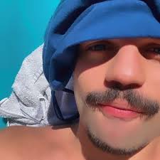 Alan Paredes (@_alanparedes_)