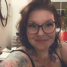 Kami Richard's Instagram, Twitter & Facebook