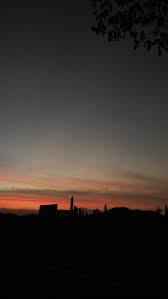 Ini foto tentang matahari sore, matahari terbenam, matahari terbenam yang indah. Pin Oleh Chaad Di My Awesome Sky Fotografi Perjalanan Langit Fotografi Potret