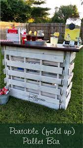 Diy Pallet Bar That Folds For Storage Pallet Bar Diy Pallet Bar Diy Pallet Projects