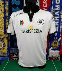 Italian calcio league serie a. Spezia Calcio Home Football Shirt 2015 2016 Sponsored By Carispeza