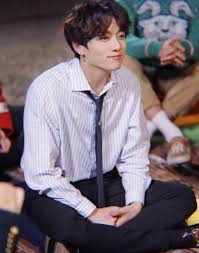 And now, it's time for jimin and v aka taehyung. Thread By Ggukkientete Taekook Office Au Where Taehyung Steals Some Of Jungkook S Lunch From The