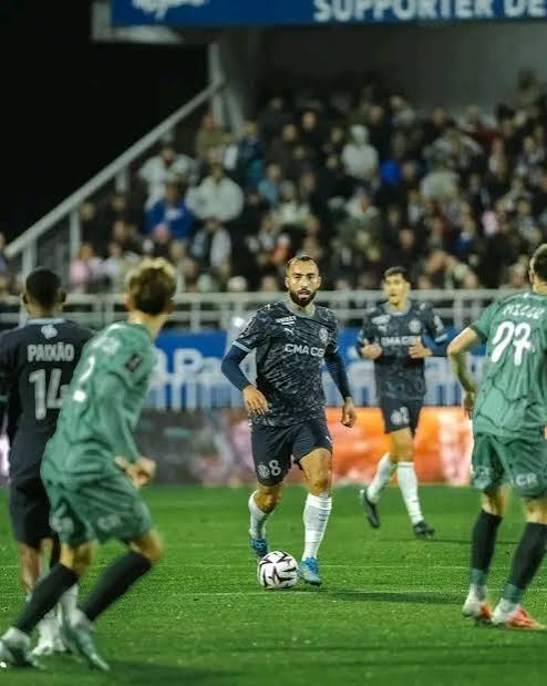 مارسيليا يعود بانتصار من خارج الديار أمام تروا (2-0)، ضمن منافسات الليغ 1 🔵⚪ حيماد عبدلي شارك أساسيًا، و سجل الهدف الثاني لفريقه من ركلة جزاء، و خاض كامل دقائق المباراة، و