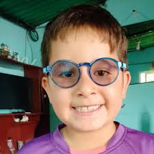 El Alma de los niños tiene un Corazón tierno, humilde y abierto a la vida,  por ello cuando estamos cerca de un pequeño,nos afloran Bonitos  Sentimientos,a ellos nos acercamos con ternura, Amor