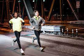 Nike Hired Authentic Fitness Lifestyle Photographer Andy Batt To Create Dramatic Images Of Athletes Runnin Kickboxing Training Running For Fun Fitness Training