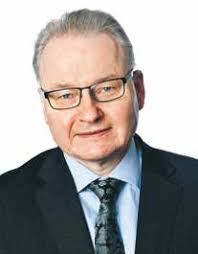 Hon är chef för två kärnkraftverk