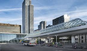 The Hague S Elegant New Light Rail Station Masters Curved Glass And Steel Light Rail Station Light Rail Curved Glass