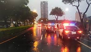 雨炸桃园大园淹水70公分3县市一早大豪雨 road structures highway