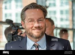 Eric Barnhill's Instagram, Twitter & Facebook