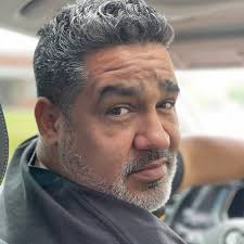 Andrew Daza's Instagram, Twitter & Facebook